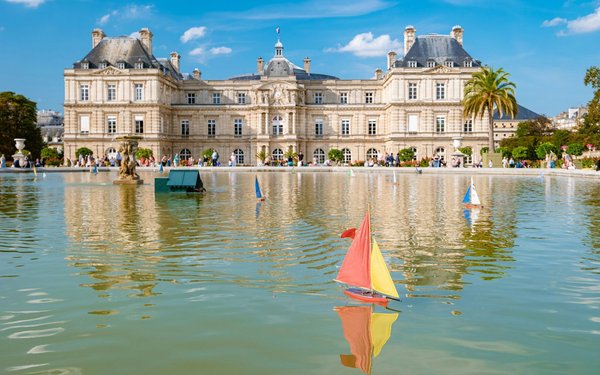 Quelles méthodes les communautés peuvent-elles utiliser pour créer des jardins partagés en zones urbaines ?